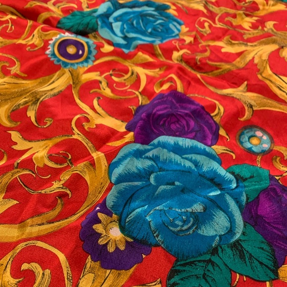 Vintage Honey Japan - 100% Silk Scarf - Picture 3 of 4